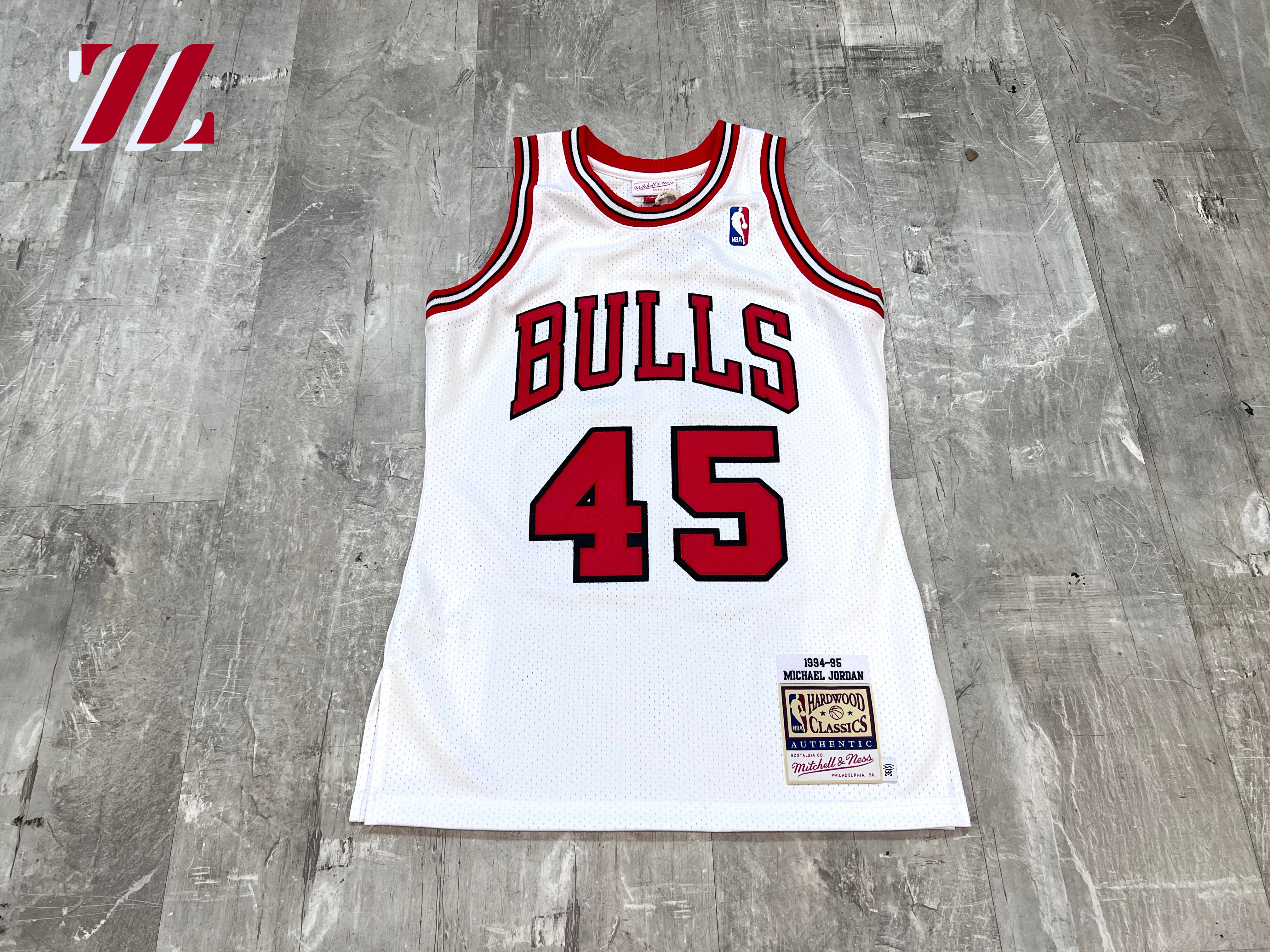 Mitchell & Ness Michael Jordan #45 '94-'95 Bulls Jersey – SUCCEZZ
