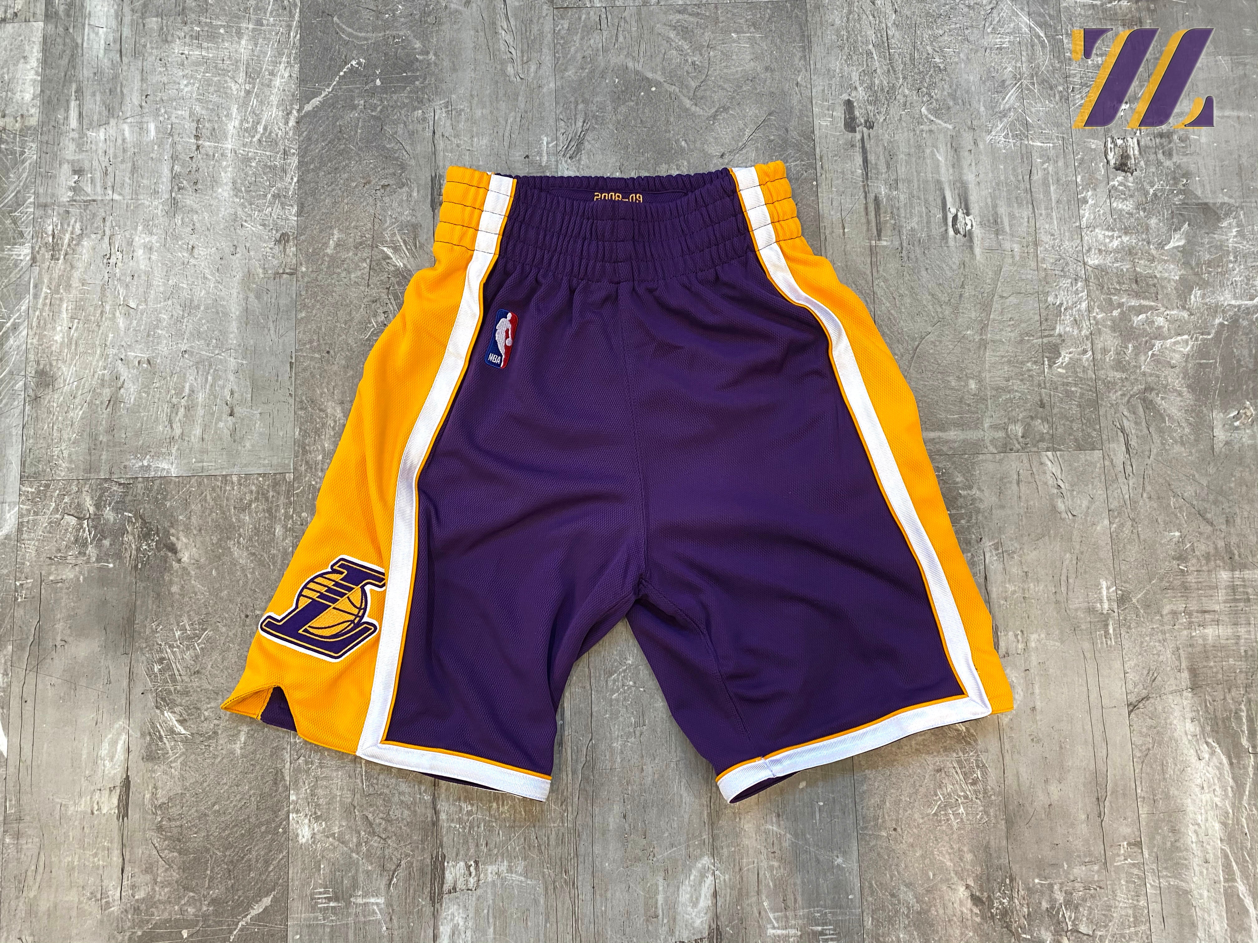 Los Angeles Lakers Shorts Men's Size Large LA New Kobe Bryant