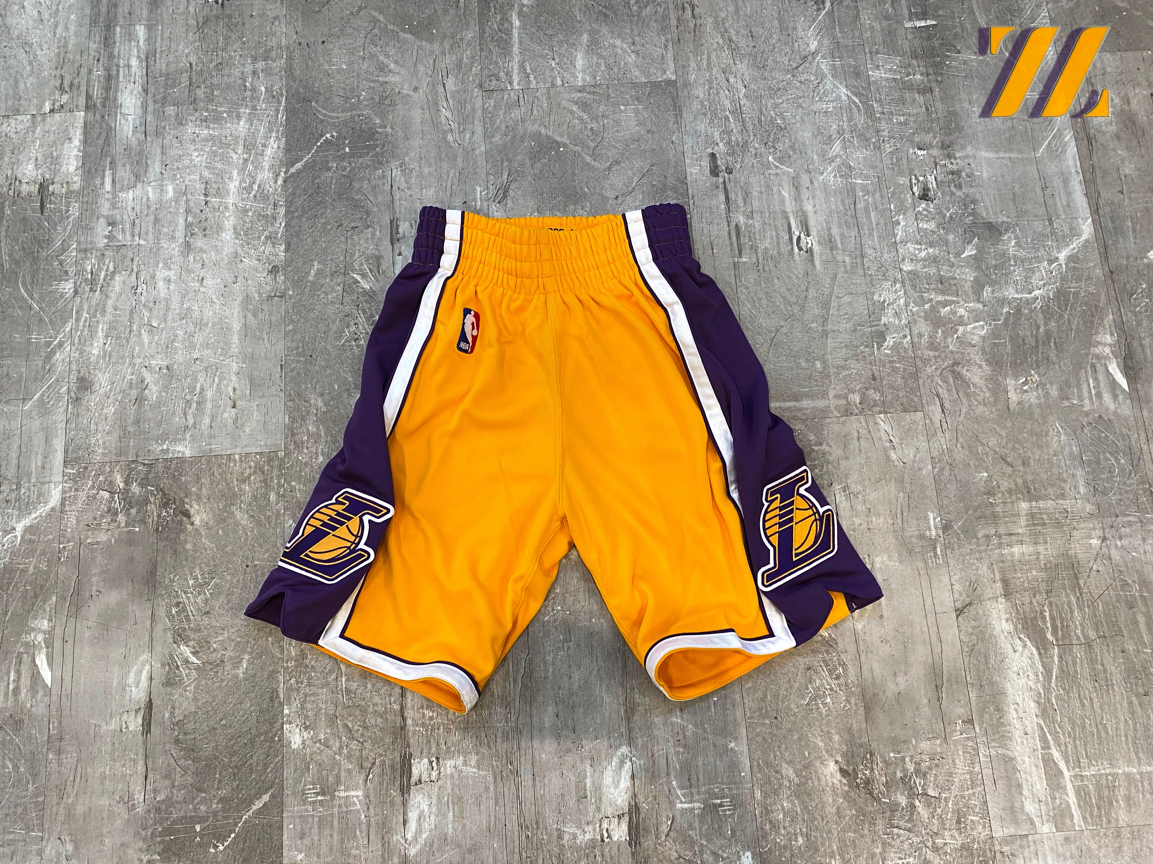 Mitchell & Ness NBA Los Angeles Lakers Shorts - SHORAJ19071
