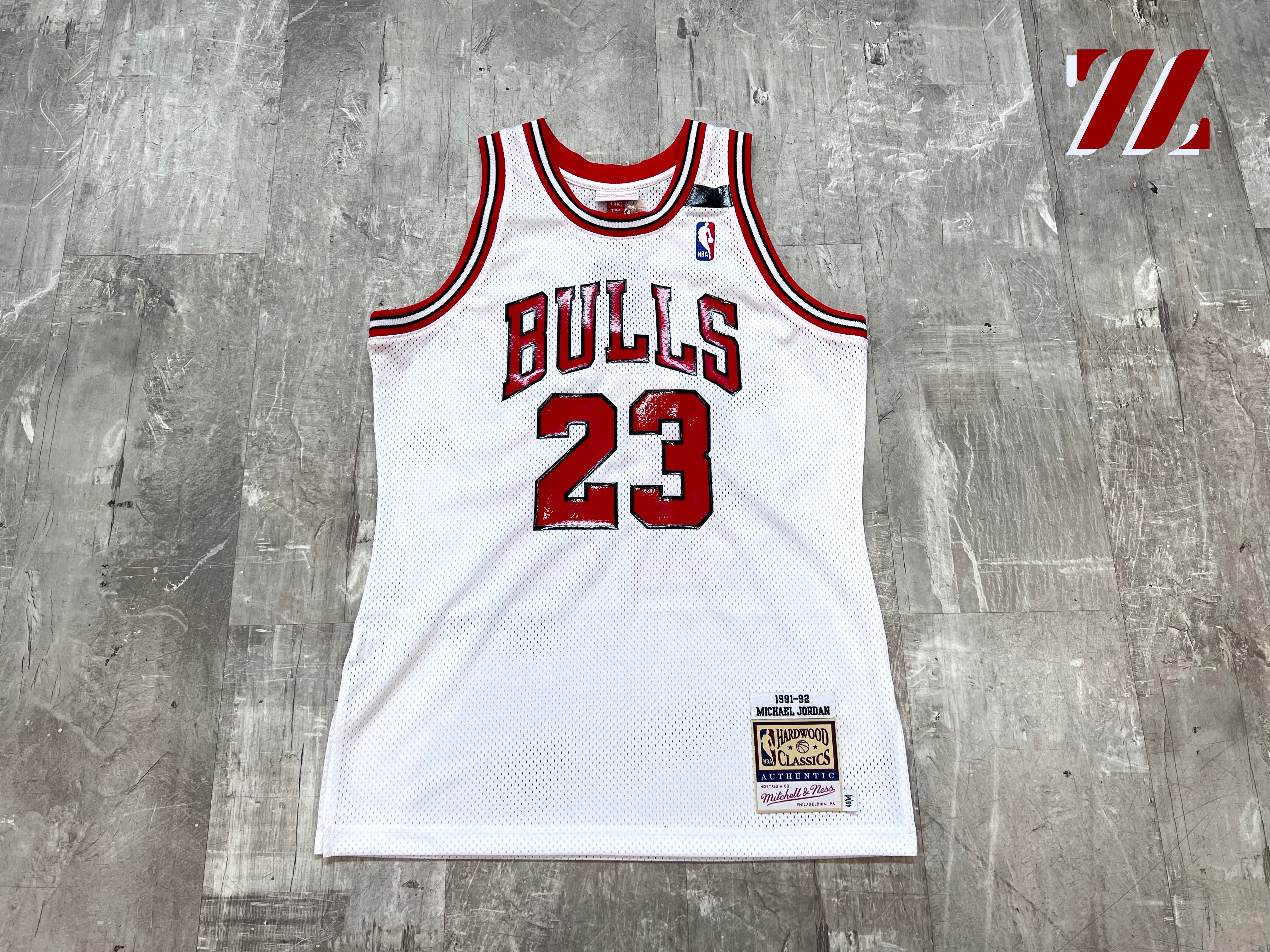 NBA Authentic Jersey Chicago Bulls Michael Jordan 1991-92 White NBA Authentic Jersey Chicago Bulls Michael Jordan 1991-92 White