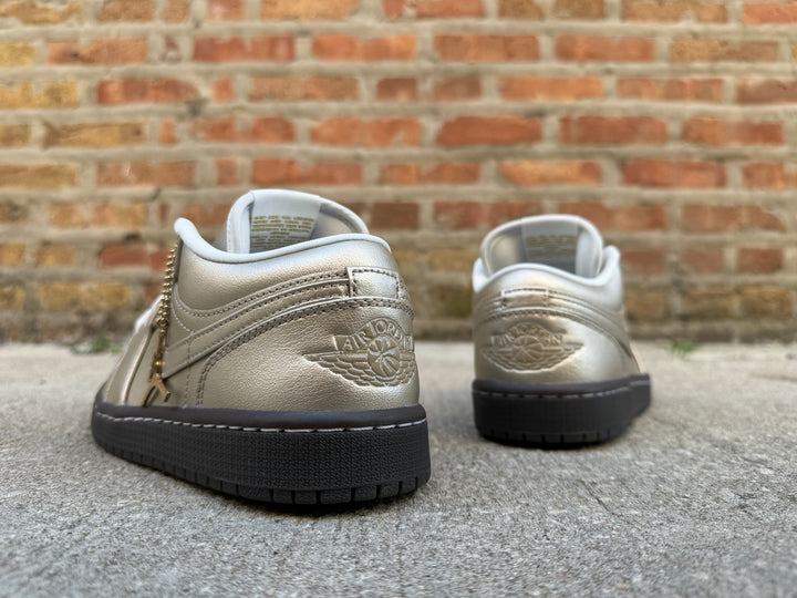 Women’s Air Jordan 1 Low SE “Metallic Zinc”