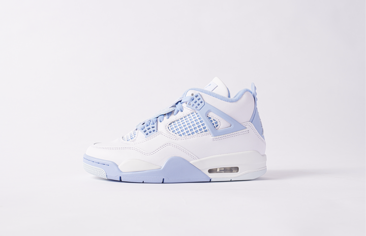 Women’s Air Jordan 4 “Forget Me Not”