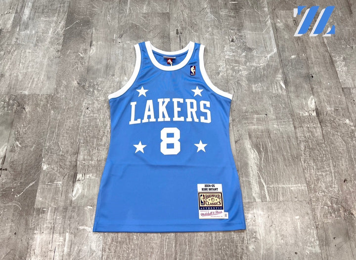Mitchell & Ness NBA Kobe Bryant Los Angeles Lakers Alternate Jersey #8 ‘04-‘05