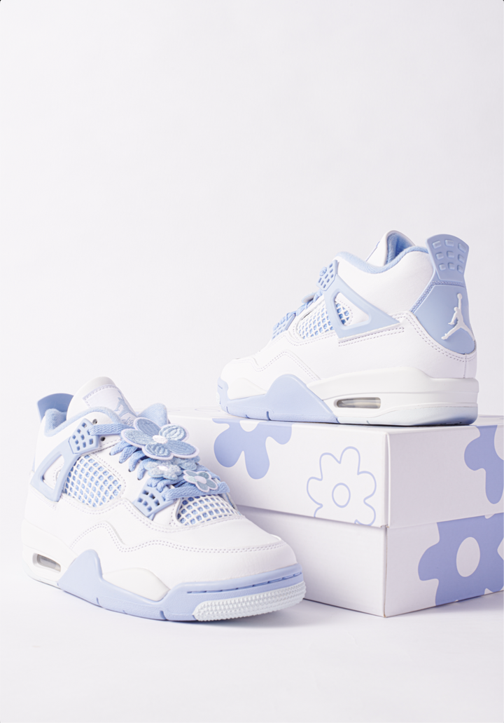 Women’s Air Jordan 4 “Forget Me Not”