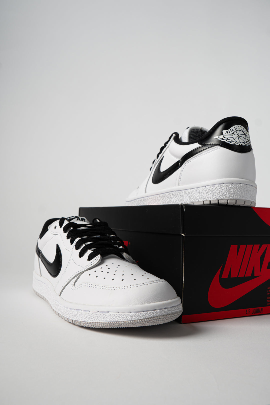 Men’s Air Jordan 1 Low ‘85 “Metallic Back”