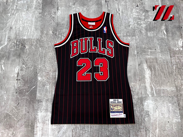 Mitchell & Ness Michael Jordan ‘95-‘96 Bulls Jersey
