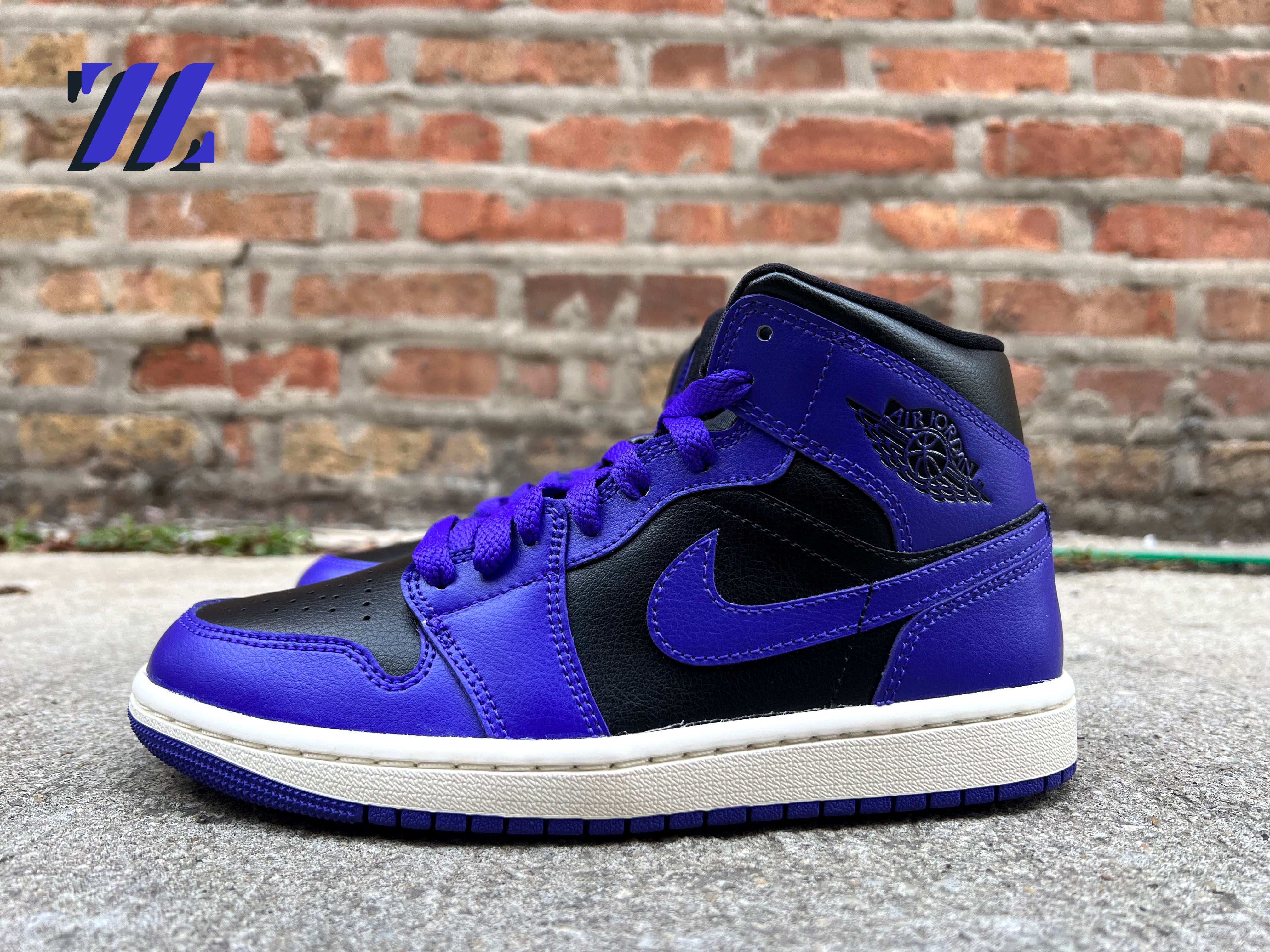 Air jordan retro 1 mid black on sale