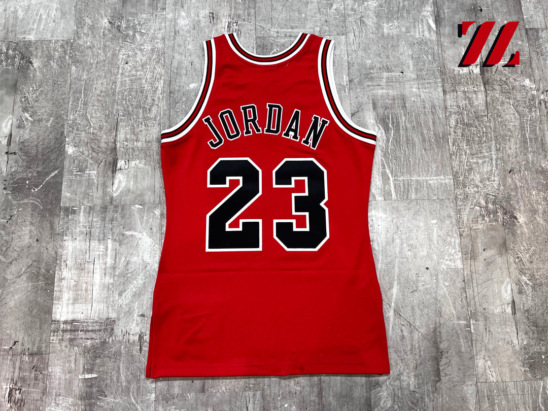 Mitchell & Ness Michael Jordan ‘95-‘96 Bulls Jersey