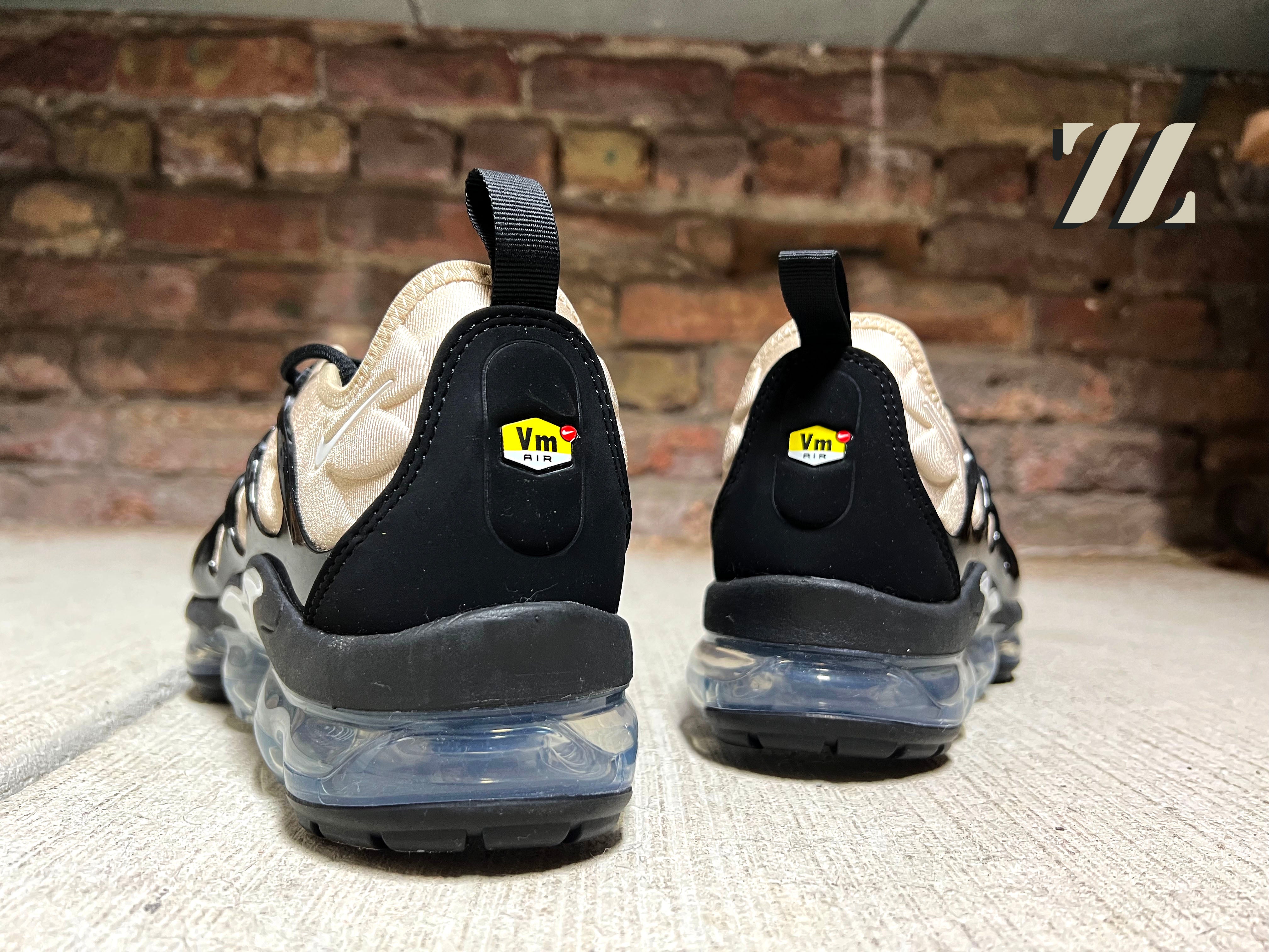 Mens vapormax best sale plus white